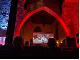 Kino in der Kirche